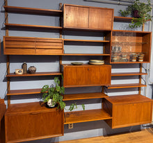 Load image into Gallery viewer, Poul Cadovius, Royal System, Wandsysteem