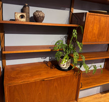 Load image into Gallery viewer, Poul Cadovius, Royal System, Wandsysteem