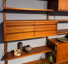 Load image into Gallery viewer, Poul Cadovius, Royal System, Wandsysteem