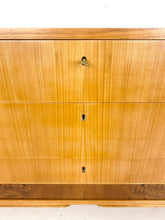 Afbeelding in Gallery-weergave laden, Zweedse Vintage Ladekast