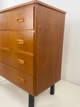 Afbeelding in Gallery-weergave laden, Zweeds Teak Ladekast / Commode