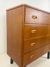 Afbeelding in Gallery-weergave laden, Zweeds Teak Ladekast / Commode