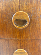 Afbeelding in Gallery-weergave laden, Mid-century Teak Dressoir / Sideboard (Bartels?)