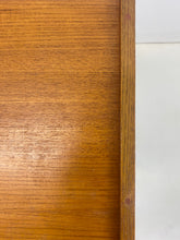 Afbeelding in Gallery-weergave laden, Mid-century Teak Dressoir / Sideboard (Bartels?)