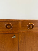 Afbeelding in Gallery-weergave laden, Zweeds Teak Dressoir, Breox