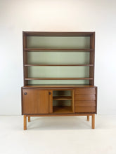 Afbeelding in Gallery-weergave laden, Zweedse Teak Wandkast / Boekenkast