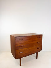 Load image into Gallery viewer, Kaptafel ontworpen door Børge Mogensen voor Søborg Møbelfabrik (1950s)