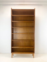 Afbeelding in Gallery-weergave laden, Vintage Teak Boekenkast