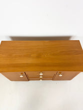 Afbeelding in Gallery-weergave laden, Zweedse Vintage Kast