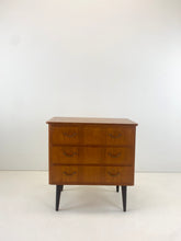 Afbeelding in Gallery-weergave laden, Kleine Teak Ladekast