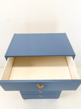 Afbeelding in Gallery-weergave laden, Blauwe Vintage Ladekast