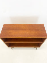 Afbeelding in Gallery-weergave laden, Kleine Teak Boekenkast