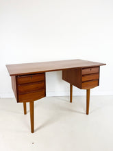 Load image into Gallery viewer, Deense Teak Bureau