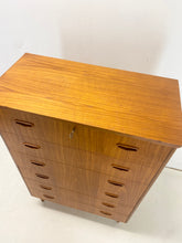 Afbeelding in Gallery-weergave laden, Zweeds Tallboy Ladekast