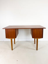 Load image into Gallery viewer, Deense Teak Bureau