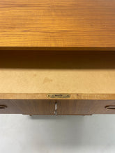 Afbeelding in Gallery-weergave laden, Zweeds Tallboy Ladekast