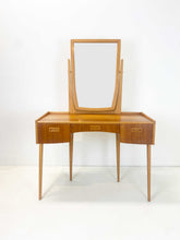 Load image into Gallery viewer, Teak Kaptafel uit Zweden