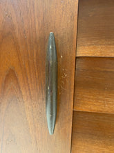 Load image into Gallery viewer, Kleine Teak Dressoir uit Scandinavië