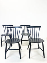 Load image into Gallery viewer, FDB Møbler Spijlenstoelen, 1960s