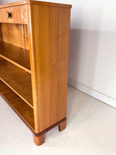 Load image into Gallery viewer, Lage Art Deco Boekenkast met lades