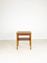 Afbeelding in Gallery-weergave laden, Vintage Teak Nachtkastje