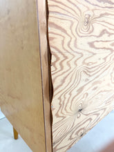 Afbeelding in Gallery-weergave laden, Vintage Berkenhout Ladekast