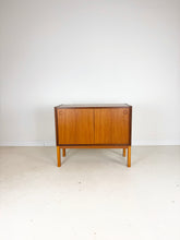 Afbeelding in Gallery-weergave laden, Teak Kast
