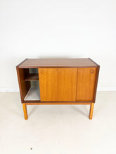 Afbeelding in Gallery-weergave laden, Teak Kast