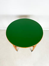 Afbeelding in Gallery-weergave laden, Bijzettafel op wieltjes