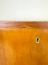 Afbeelding in Gallery-weergave laden, Vintage Ladekast uit Zweden