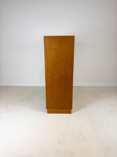 Afbeelding in Gallery-weergave laden, Børge Mogensen Tallboy, Eiken Fineer