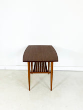 Afbeelding in Gallery-weergave laden, Vintage Teak Salontafel