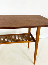 Afbeelding in Gallery-weergave laden, Vintage Teak Salontafel