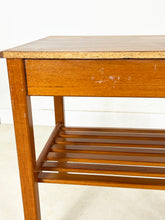 Afbeelding in Gallery-weergave laden, Vintage Nachtkastjes (set van 2)