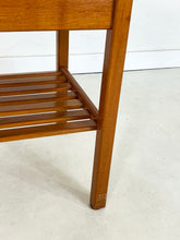 Afbeelding in Gallery-weergave laden, Vintage Nachtkastjes (set van 2)