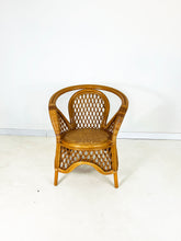 Afbeelding in Gallery-weergave laden, Vintage Rieten Stoel