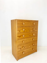 Afbeelding in Gallery-weergave laden, Jaren 70 Grenen Ladekast, Zweden