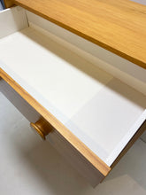 Afbeelding in Gallery-weergave laden, Jaren 70 Grenen Ladekast, Zweden