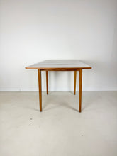 Afbeelding in Gallery-weergave laden, Edsbyverken Keukentafel, uitschuifbaar