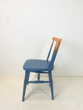 Afbeelding in Gallery-weergave laden, Spijlenstoel, opnieuw geschilderd