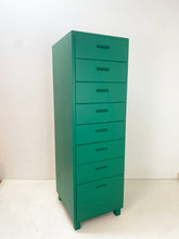 Afbeelding in Gallery-weergave laden, Hoge Ladekast uit Zweden