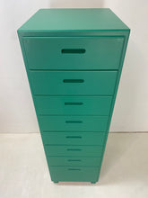 Afbeelding in Gallery-weergave laden, Hoge Ladekast uit Zweden