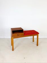 Afbeelding in Gallery-weergave laden, Teak Halkastje / Bank