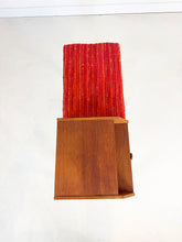 Afbeelding in Gallery-weergave laden, Teak Halkastje / Bank