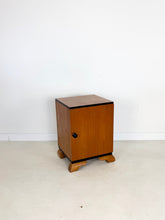 Afbeelding in Gallery-weergave laden, Art Deco Nachtkastjes (set van 2)