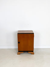 Afbeelding in Gallery-weergave laden, Art Deco Nachtkastjes (set van 2)