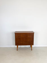 Afbeelding in Gallery-weergave laden, Vintage Teak Ladekast
