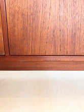 Afbeelding in Gallery-weergave laden, Ulferts Vintage Sideboard / Dressoir