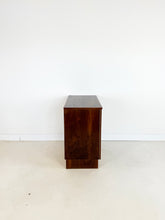 Afbeelding in Gallery-weergave laden, Vintage Teak Kastje