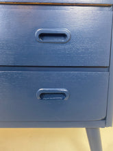 Afbeelding in Gallery-weergave laden, Gerestylde Ladekast, Blauw